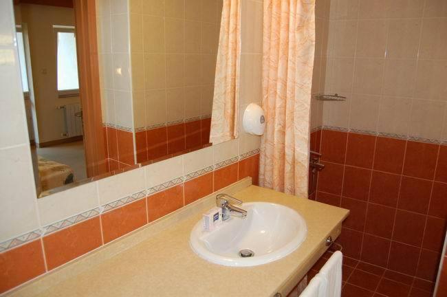Hotel Seasons Triawna Zewnętrze zdjęcie