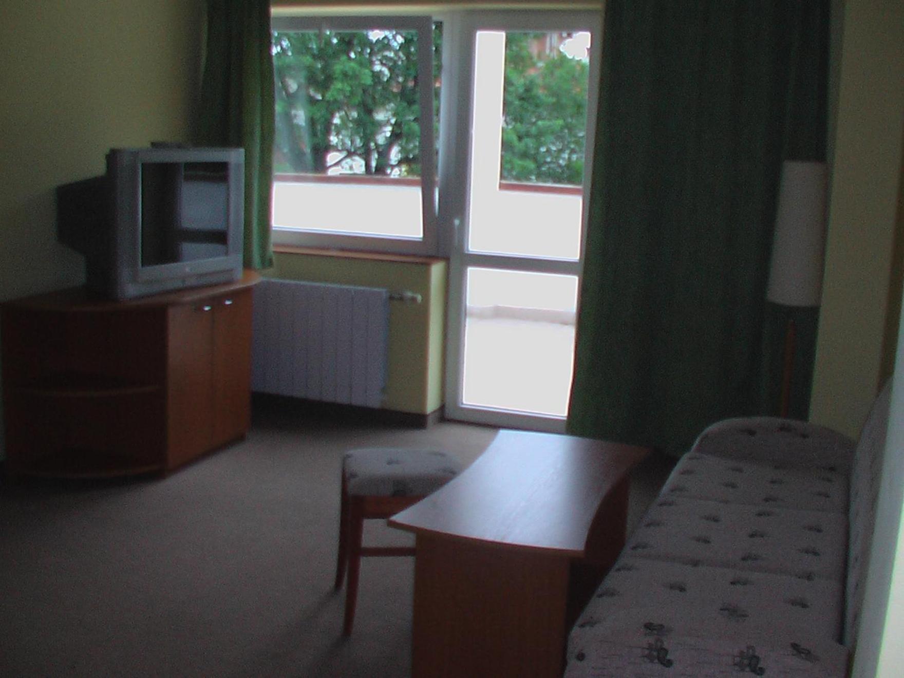 Hotel Seasons Triawna Zewnętrze zdjęcie
